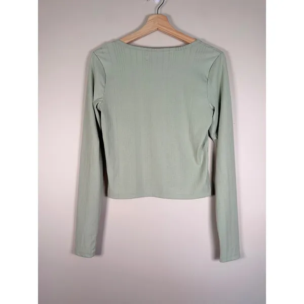 Hollister‎ Sage Green Ribbed Button Front Long Sleeve Cropped Top Womens Medium - Image 4