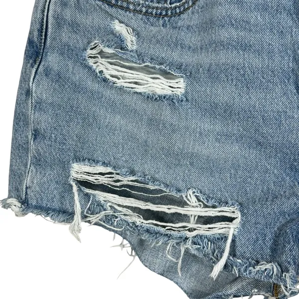 Levi’s 501 SZ W30 Jean Shorts Button-Fly Distressed Light Wash Frayed Hems Blue - Image 2