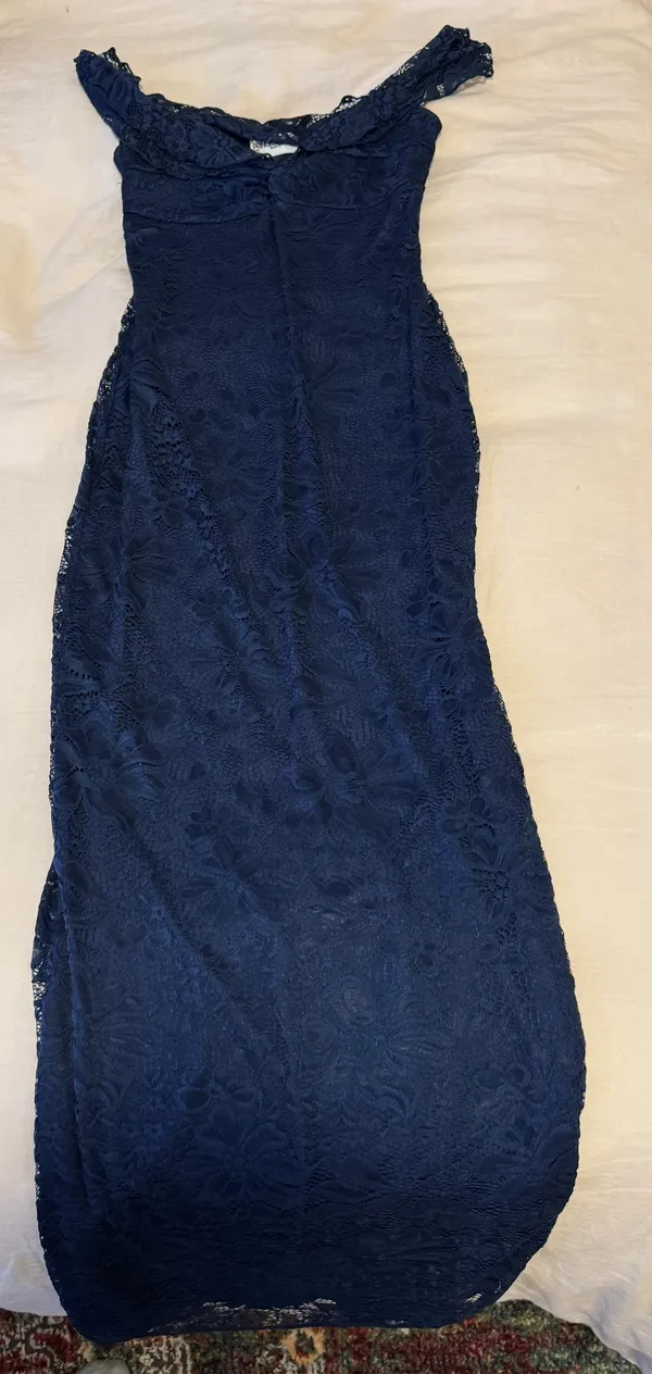 Princess Polly Off The Shoulder Navy Maxi Dress - Image 4