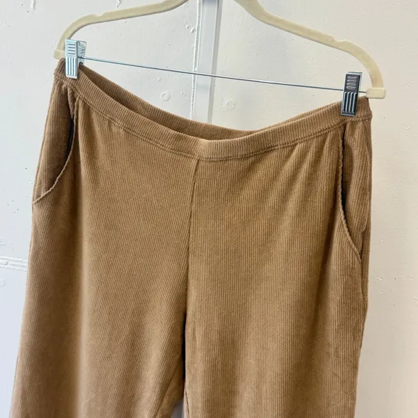 L.L. Bean Petite Brown Tan Corduroy Straight Leg Elastic Waist Pants Women's Lg‎ - Image 3