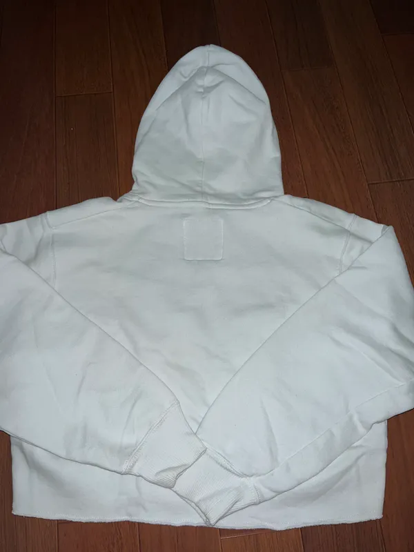Hollister Cropped Hoddie - Image 3