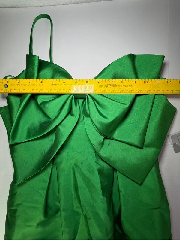 Eliza J Kelly Green Mini Dress with Statement Bow broken zipper 34 inches long - Image 3
