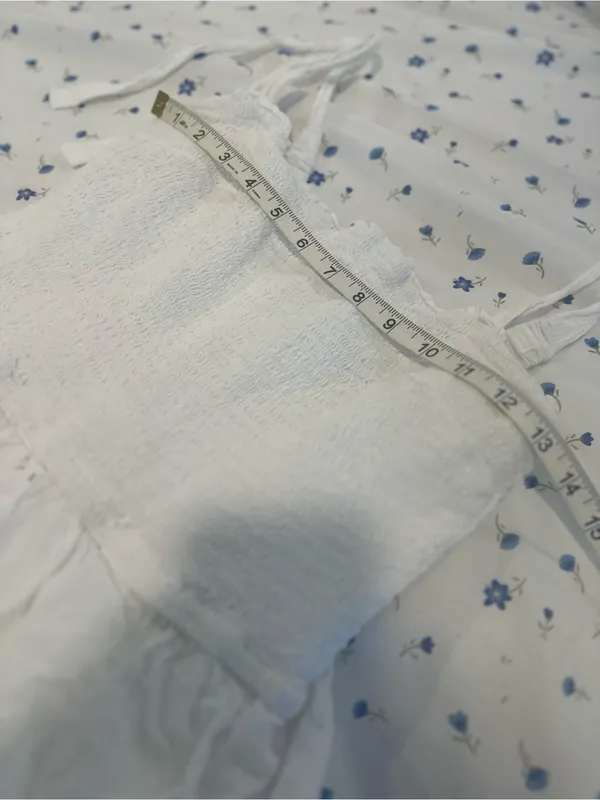 Sincerely Jules white sundress Sz:L smocked bodice tiered eyelet ruffled Dress. - Image 5