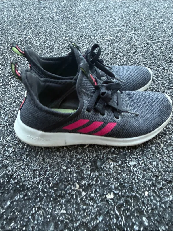 Adidas Cloudfoam Pure Black Pink Running Shoes Women’s 5.5 - Image 5