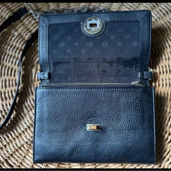 Tory Burch Black Leather Crossbody Bag with Silver Hardware - Image 3