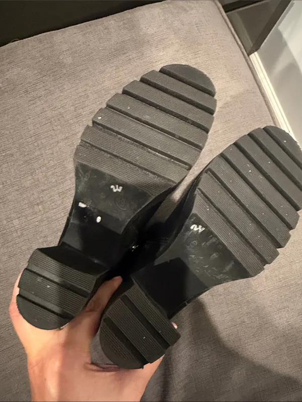 New Report Black Stud-Trim Chunky Heel Ankle Boots Size 8M - Image 7