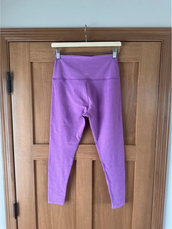 Beyond Yoga Spacedye Caught in the Midi High Waisted Leggings Fun Fuchsia Large - Image 4