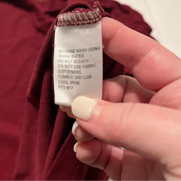 Chick-fil-A Team Style Womens Employee Medium Burgundy Polo Short Sleeve Shirt‎ - Image 3
