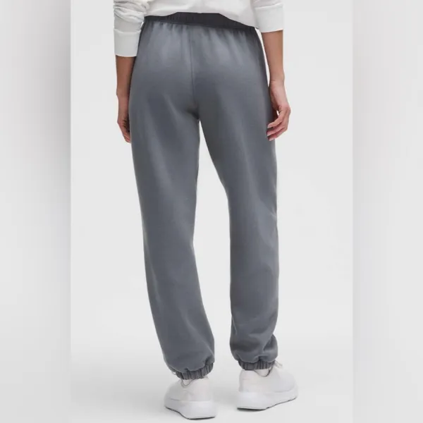 Lululemon NWT Scuba Mid Rise Oversized Fleece Joggers Graphic Solar Grey Size XL - Image 2
