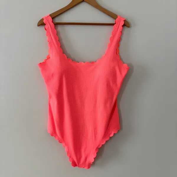 Aerie Waffle Scalloped One Piece‎ Swimsuit in a coral/neon Size XXL - Image 10