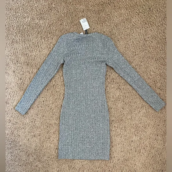 NWT H&M Divided Gray Womens Dress size 6 - Image 4