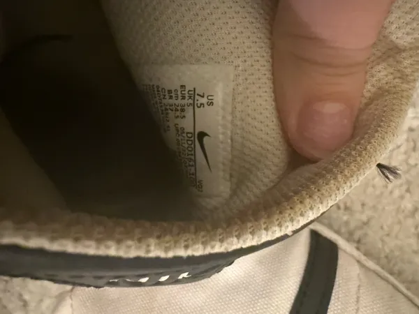 Nike Blazers - Image 6