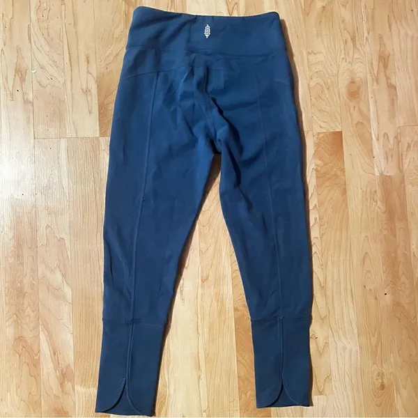 Free People Movement Virgo Performance Cropped Blue Leggings Women’s Medium - Image 3