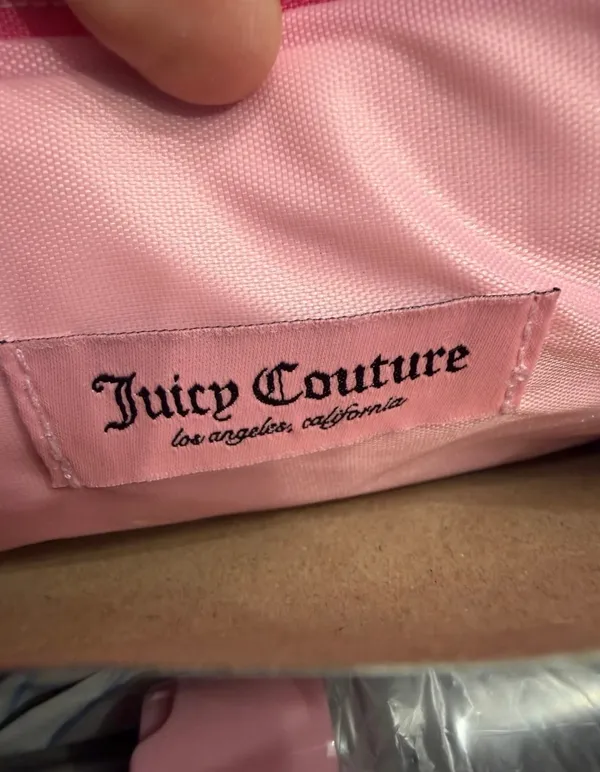 Juicy Couture pink glittery chevron cosmetic bag with gold logo - Image 7