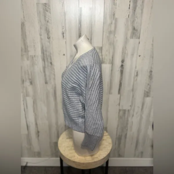Sweater Size M - Image 3