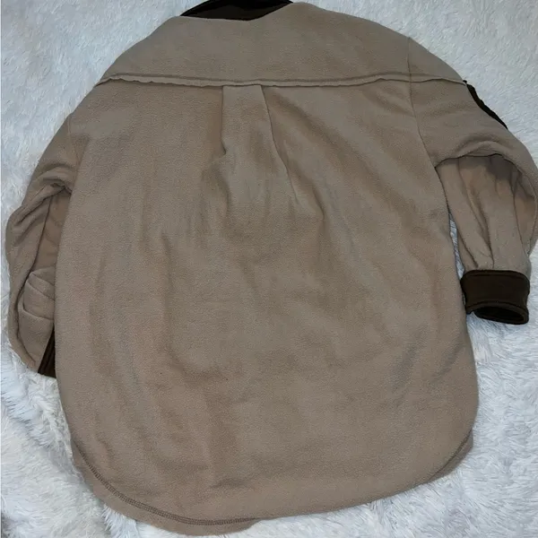 La Miel Brown & Tan Shacket Sweater Flannel Style Small oversized w/ elbow patch - Image 4