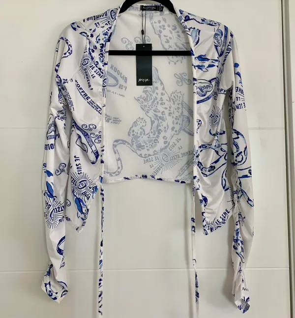 Nasty Gal Printed Tie Top - Image 6