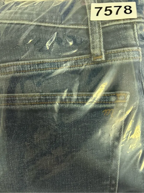 Madewell Kick Out Crop Jeans in Lenoir Wash - Image 7