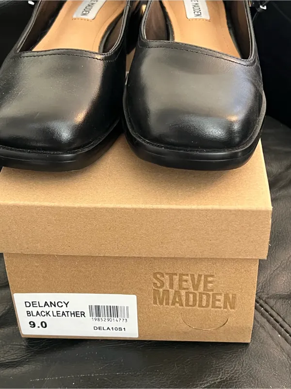 Steve Madden Black Mary Jane Flats with Strap - Image 2