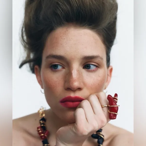 Zara Faux Red Coral Gold Size 6 Ring Resin Brass‎ Zinc Resort Beach Ocean - Image 2
