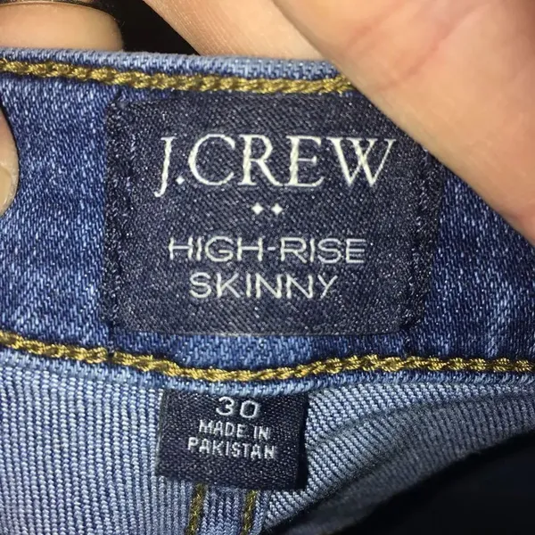 J Crew dark wash button fly 11” rise skinny jeans - Image 4