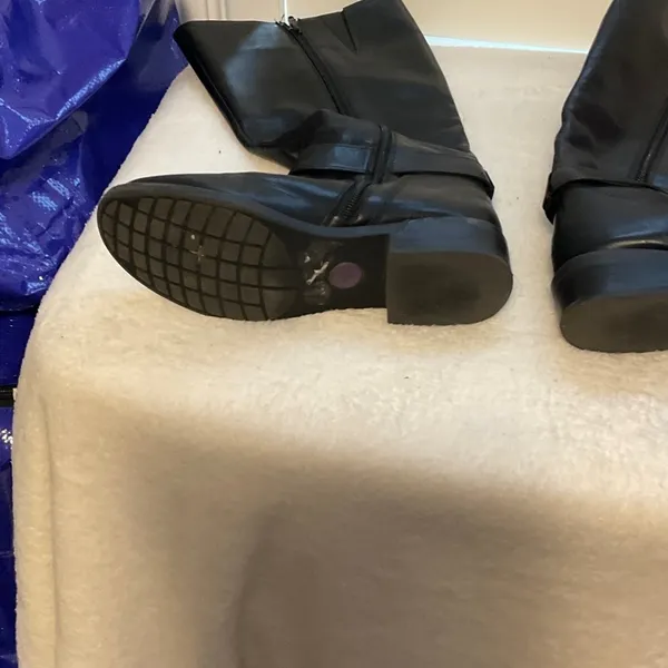 Me Too Black Ankle Boots - Image 7