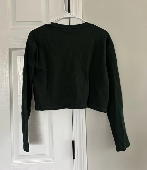 Aritzia Long Sleeve - Image 3
