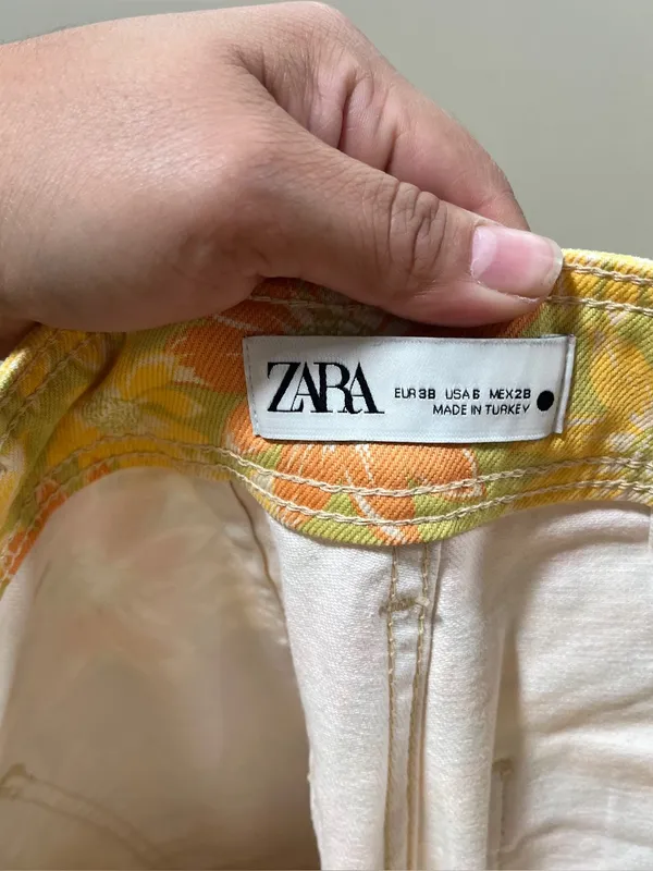 Zara Yellow Floral Wide Leg Jeans The Marine Straight size 6 floral yellow Y2K - Image 10