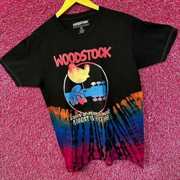 Woodstock 3 days of Peac and Music Festival Tshirt size Medium - Image 3