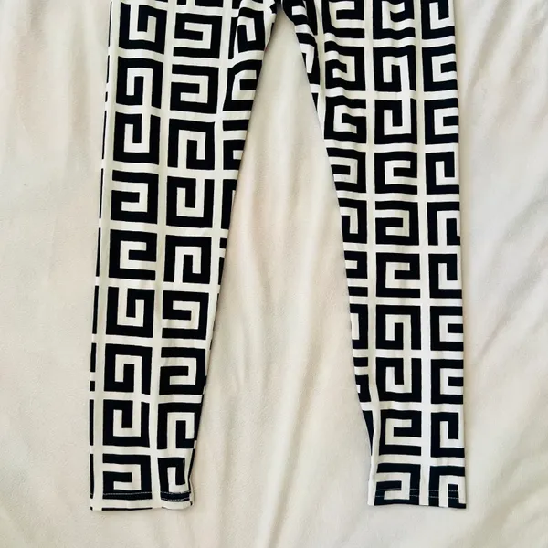 Boutique G Print Top & Leggings Set - Image 9