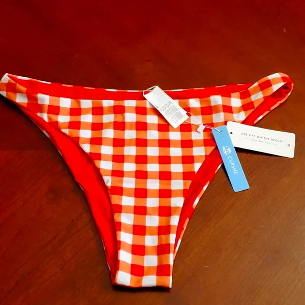 Cupshe Bikini Size XL - Image 2