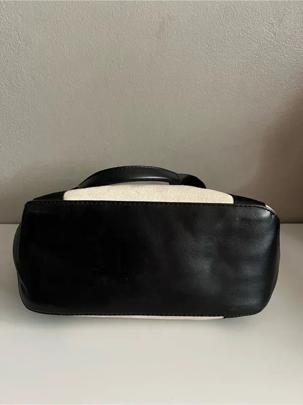 Michael Kors Small Off White Canvas Los Angeles Heart Tote Bag Black Trim Rare - Image 6