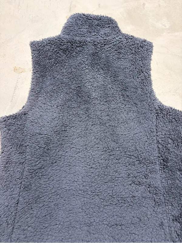 Patagonia Women's Fleece Vest Los Gatos Gray large - Image 7