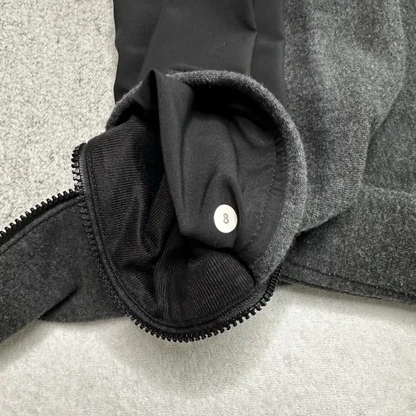 Lululemon Gray Long Sleeve Pullover – Women’s Size 8 - Image 5