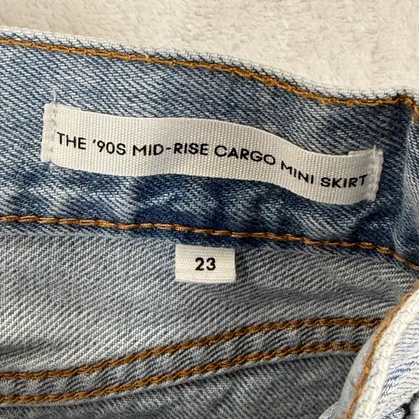 Denim Forum The 90s Mid-Rise Cargo Mini‎ Skirt Light Wash Blue Cotton Size 23 - Image 3