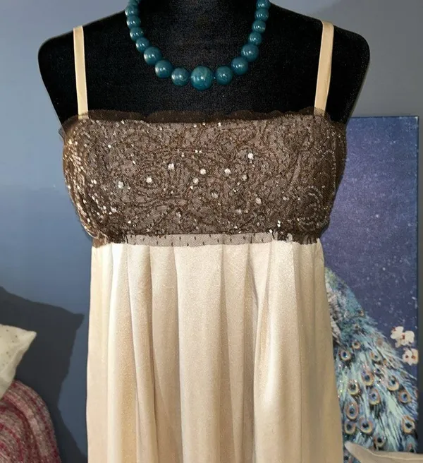 BCBGMAXAZRIA Size 10 Silk Cocktail Dress - Image 2
