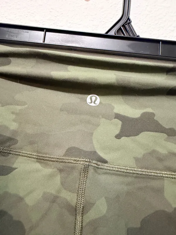 lululemon Wunder Train HR 25” - Image 3