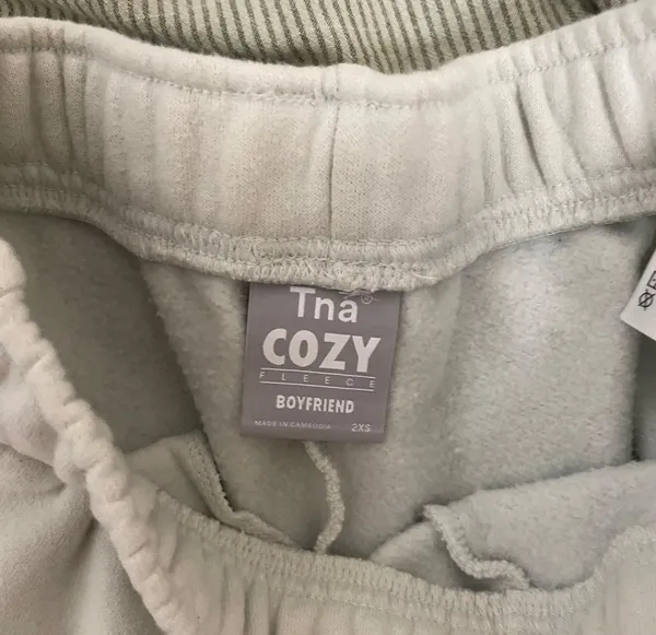 Aritzia Sweatpants - Image 3