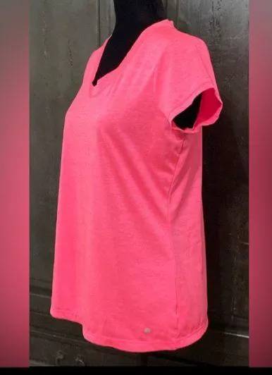 Xersion Pink shortsleeved top- size Medium - Image 2