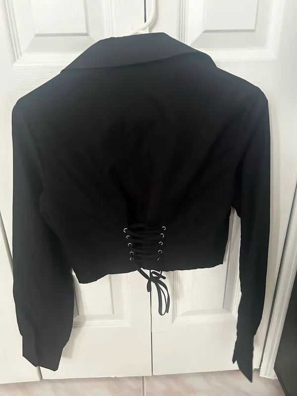 Women's Black Cropped Blazer - Image 2