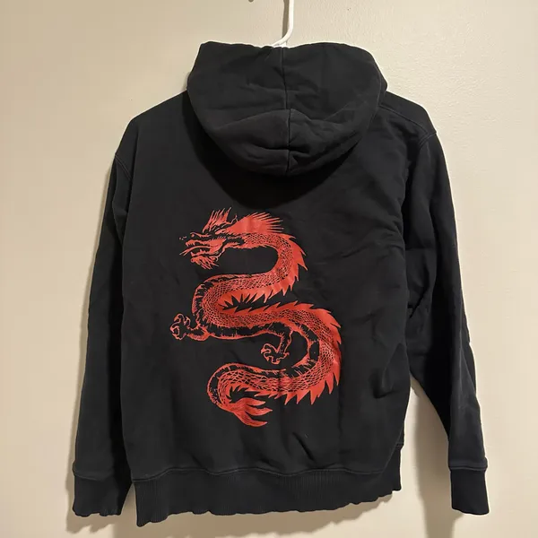 Brandy Melville Black Graphic Hoodie - Image 3