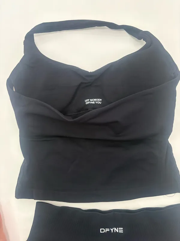 DFYNE set black medium  shorts and top new without tags - Image 3