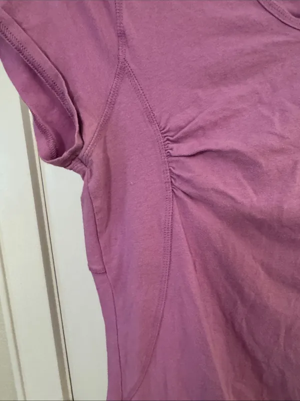 Old Navy Women's Lavender Cottonblend Short Sleeve Scoop Neck Active Tee - Image 3