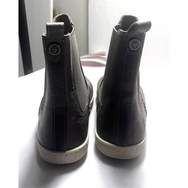 Frye Women 8 Gray Distressed Leather Melissa Chelsea Sneaker Bootie Ankle Boots - Image 6