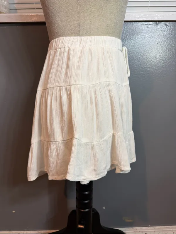 L.A. Hearts Cream Tiered Ruffle Mini Skirt Size S Boho Drawstring - Image 3