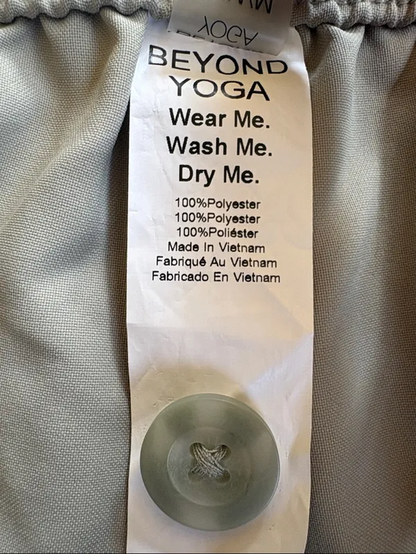 Beyond Yoga Like New Shorts Green Size Medium - Image 5