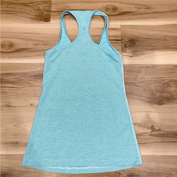 Lululemon Blue Striped Athletic Tank Top Women’s 4 - Image 3