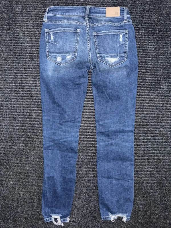 Buckle BKE Stella Slim Fit Low Rise Jeans Distressed Sz 26 x 27.5 AXB111A - Image 2