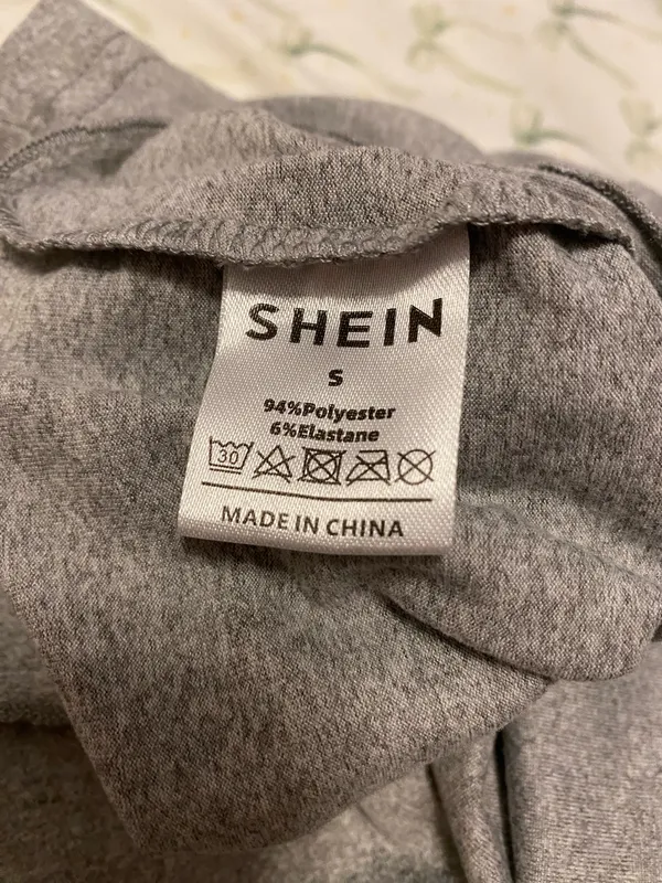 Shein Off-The-Shoulder Crop Top - Image 2
