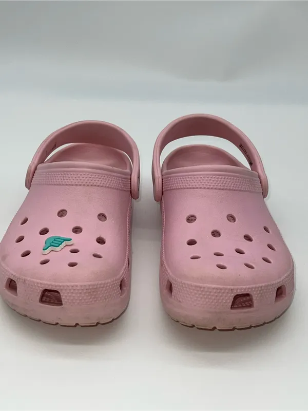 Classic Crocs Women's Taffy Pink Croslite Clog with Teal Hang Loose Jibbitz-Sz 8 - Image 6